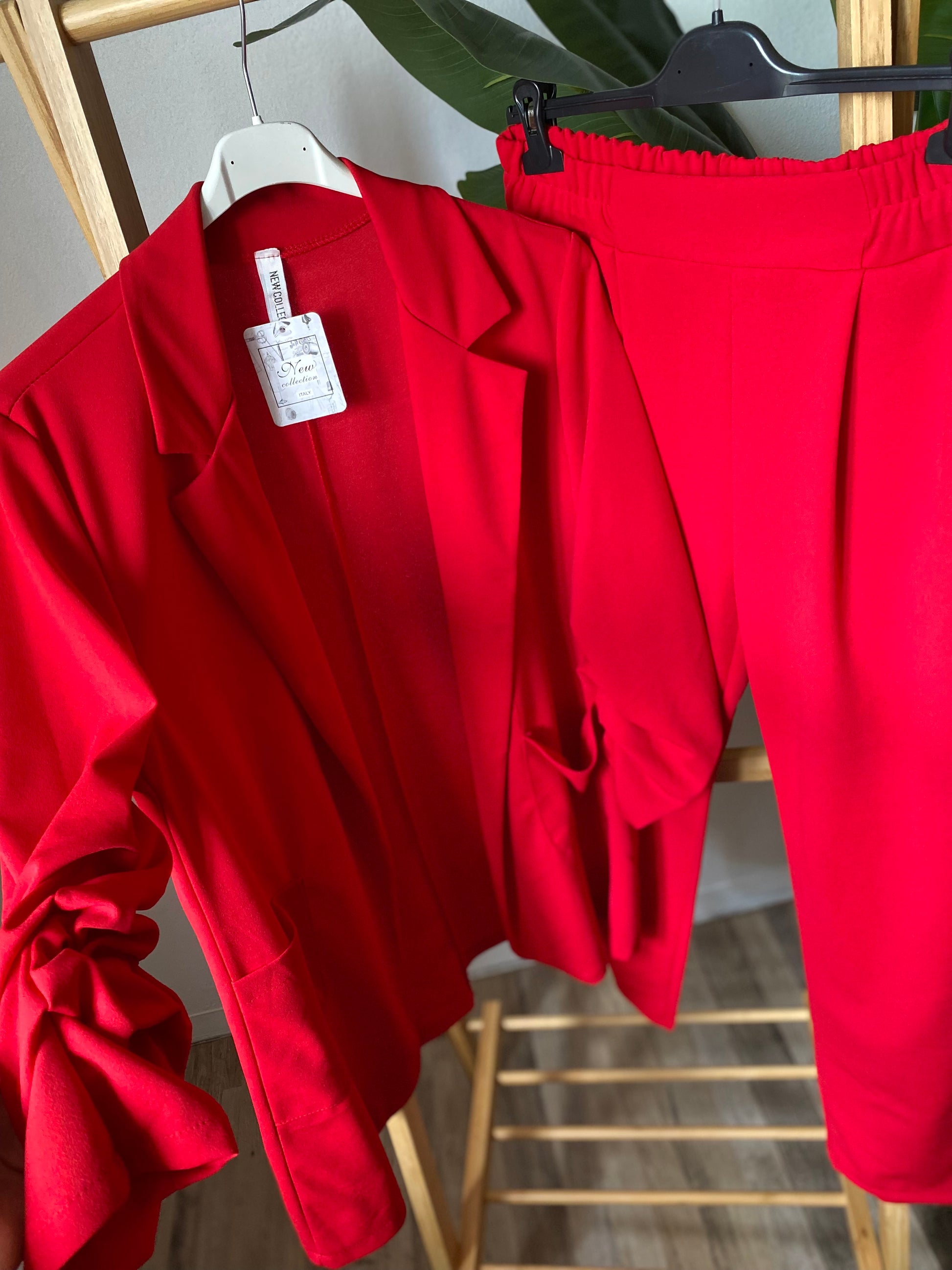 Tailleur manica arricciata