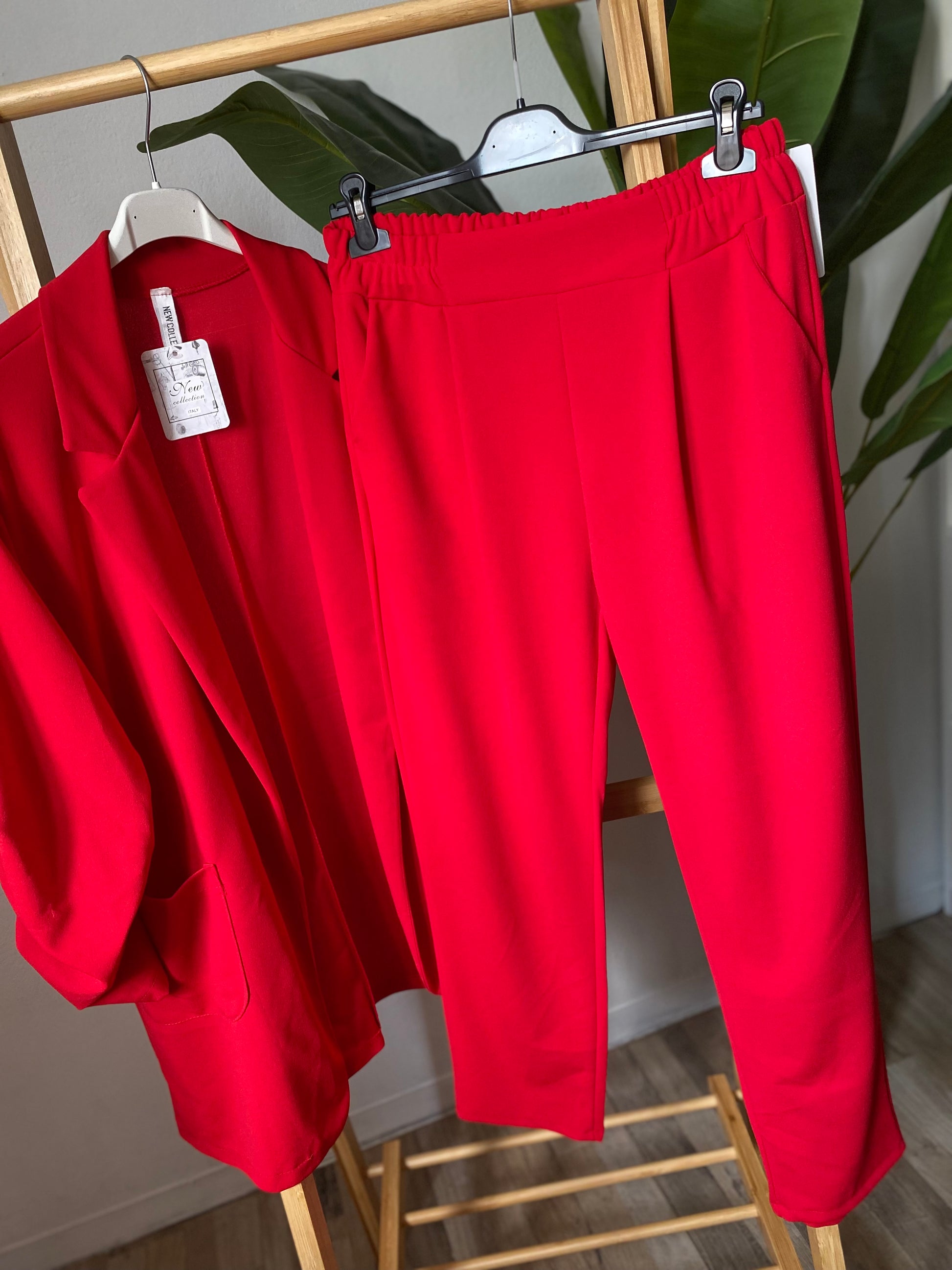 Tailleur manica arricciata