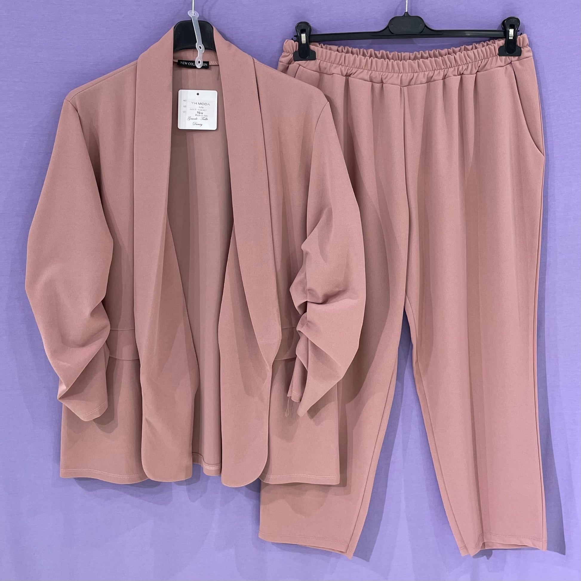 Completo curvy manica arricciata