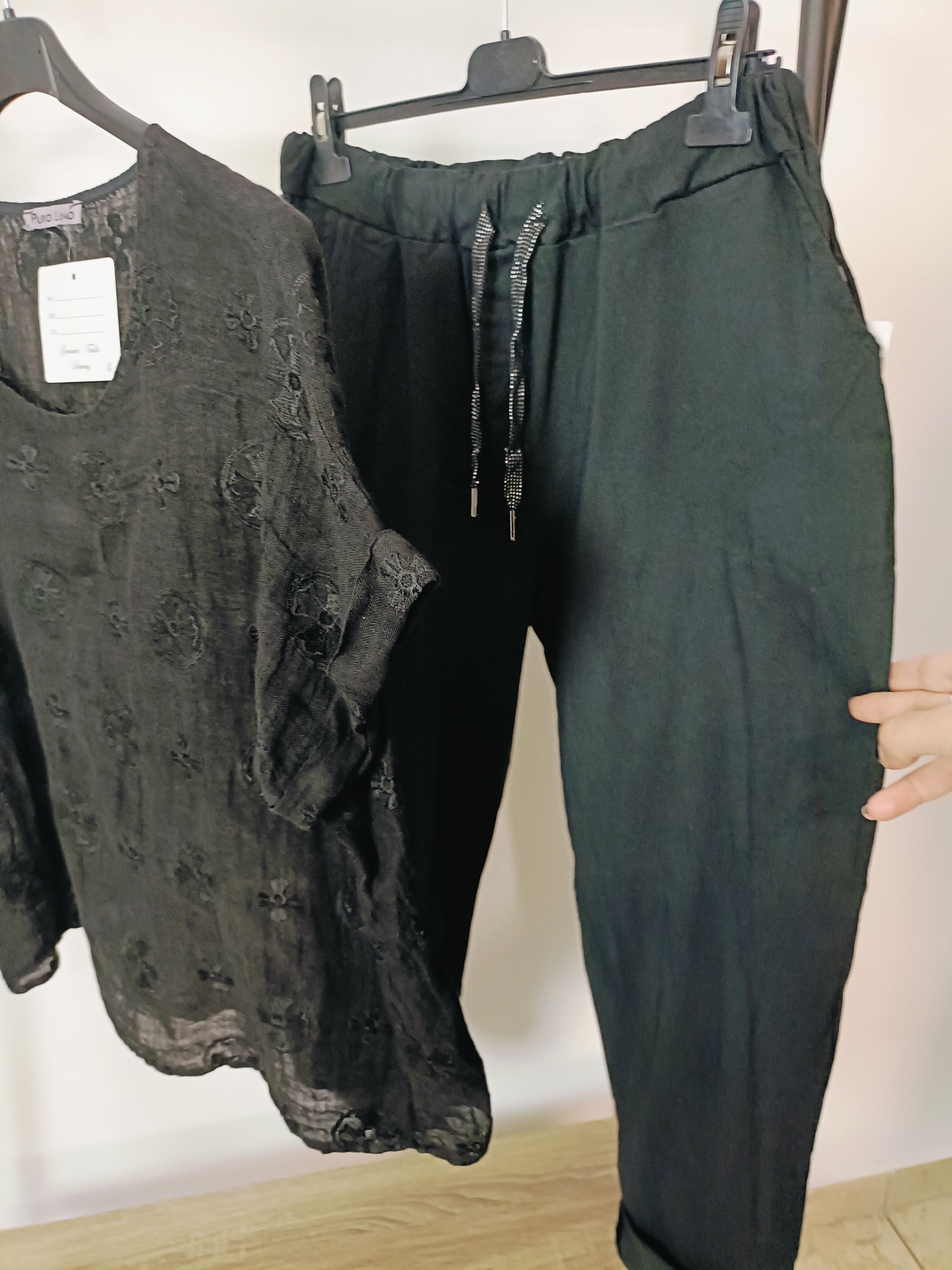 Pantalone Nero Morbido con Elastico e Laccio Lurex – Taglie Comode 54/56