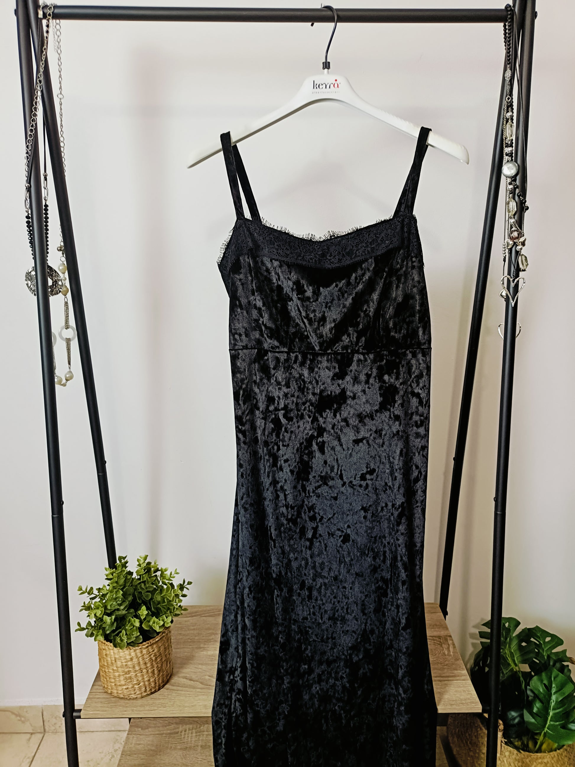 Tubino lucido con pizzo