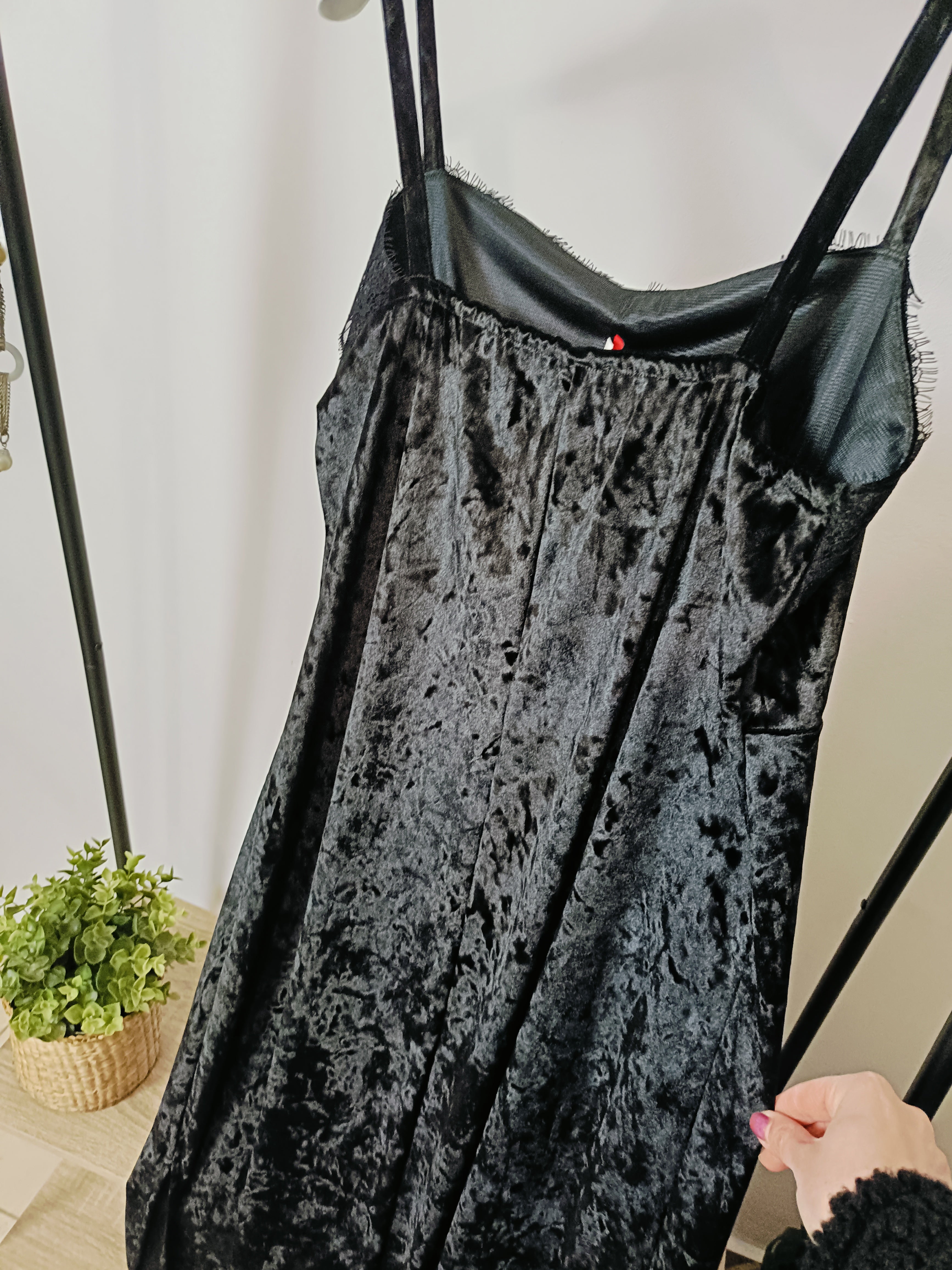 Tubino lucido con pizzo