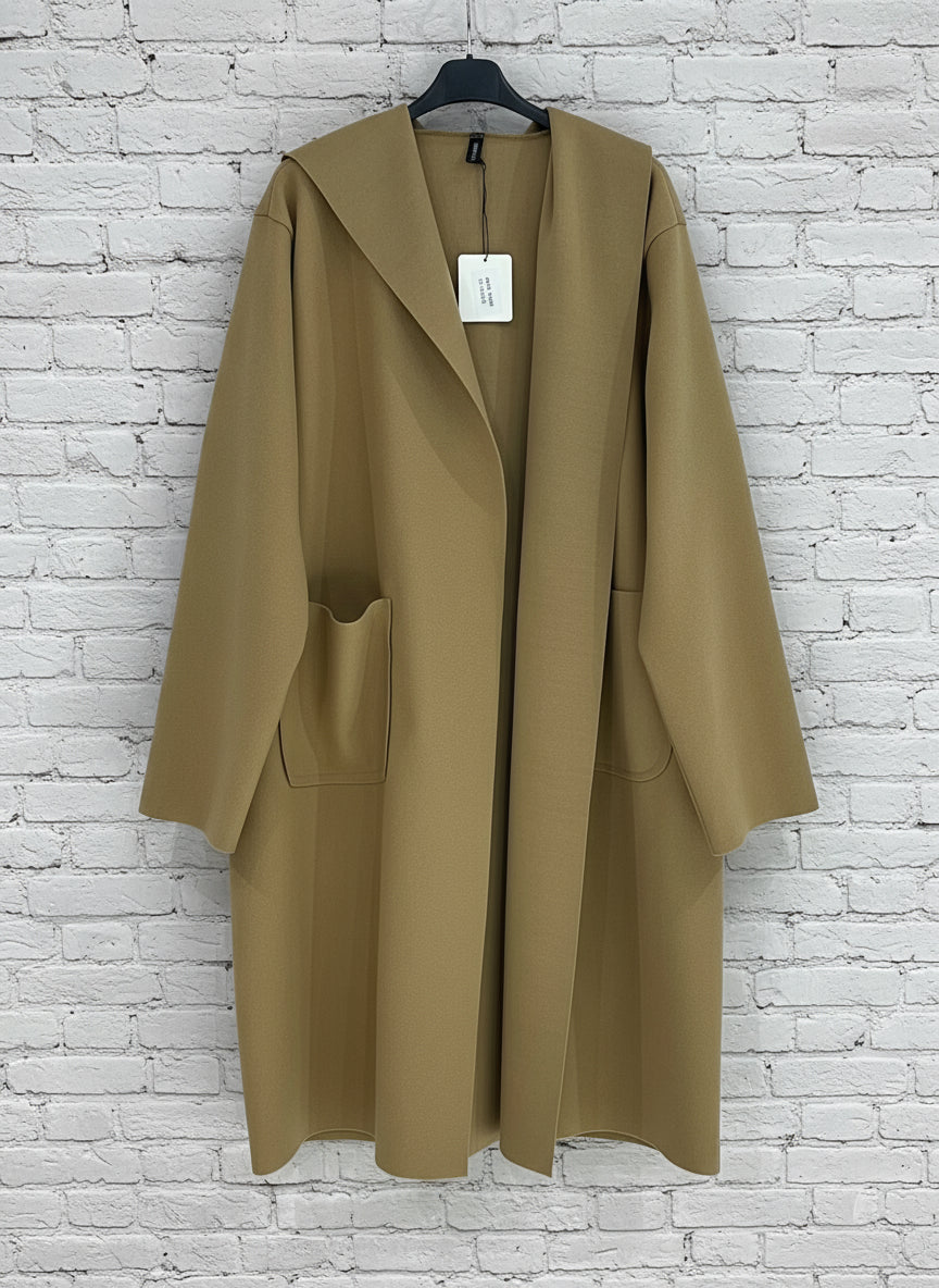 Maxi cappotto curvy con cappuccio