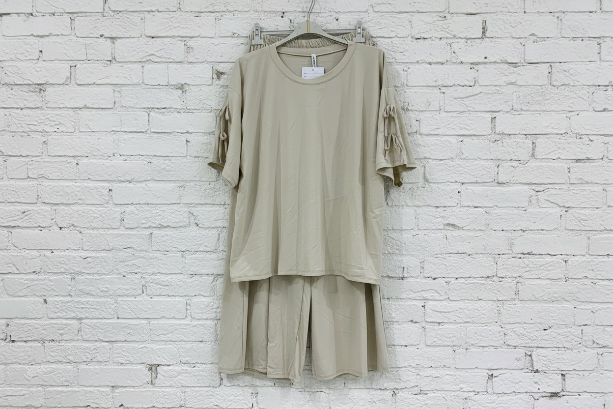 Completo laccetti t-shirt pantalone curvy