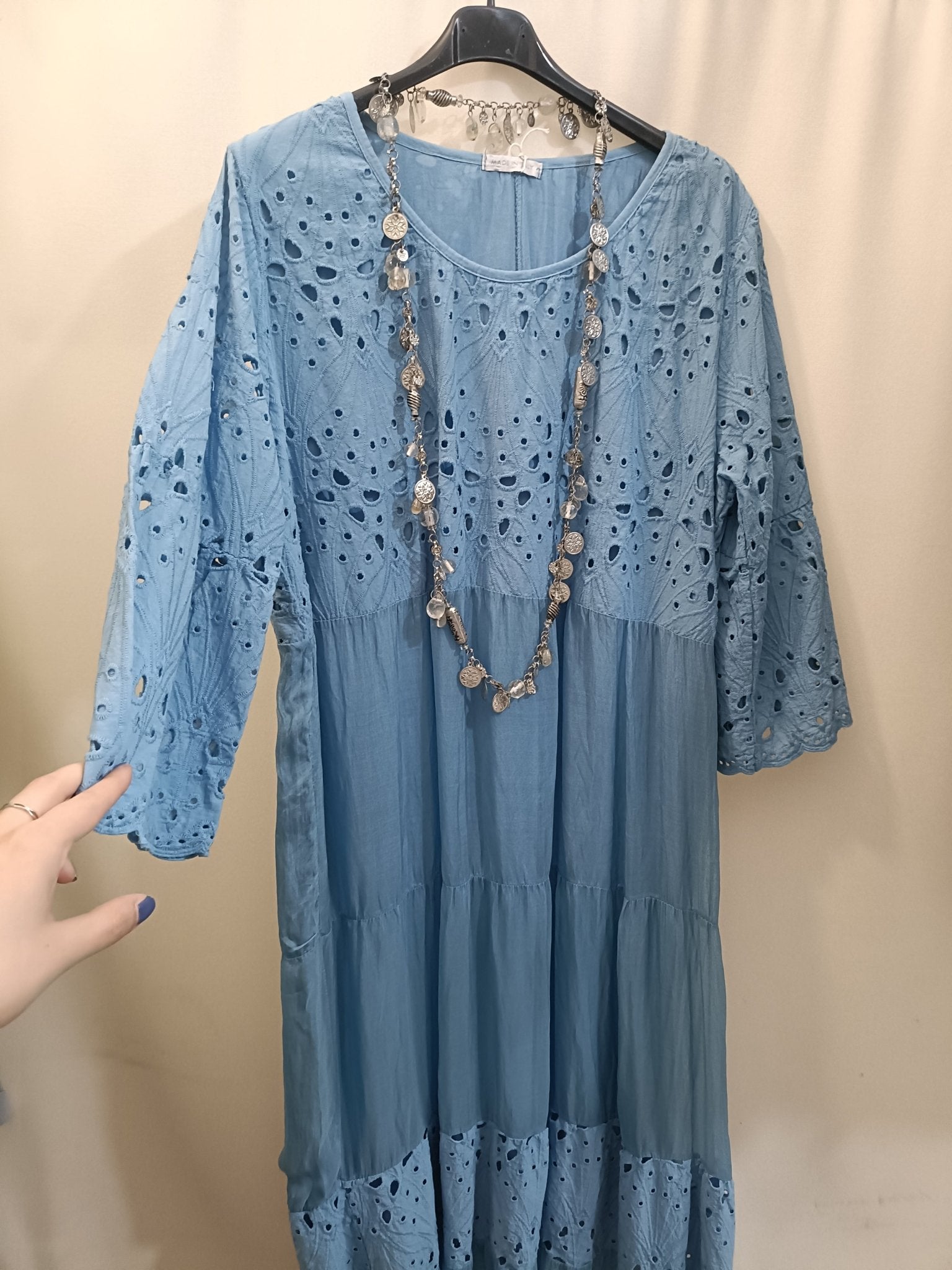 Abito azzurro seta e lino e viscosa sangallo taglie comode XL 4XL - Prima Fila Moda Curvy