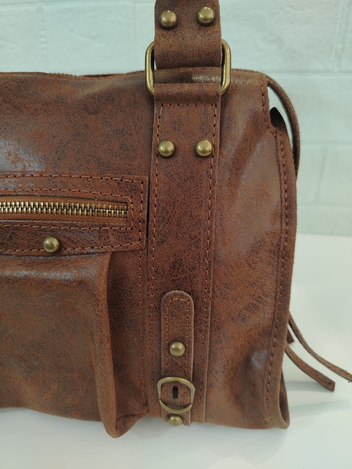 City bag media marrone in vera pelle
