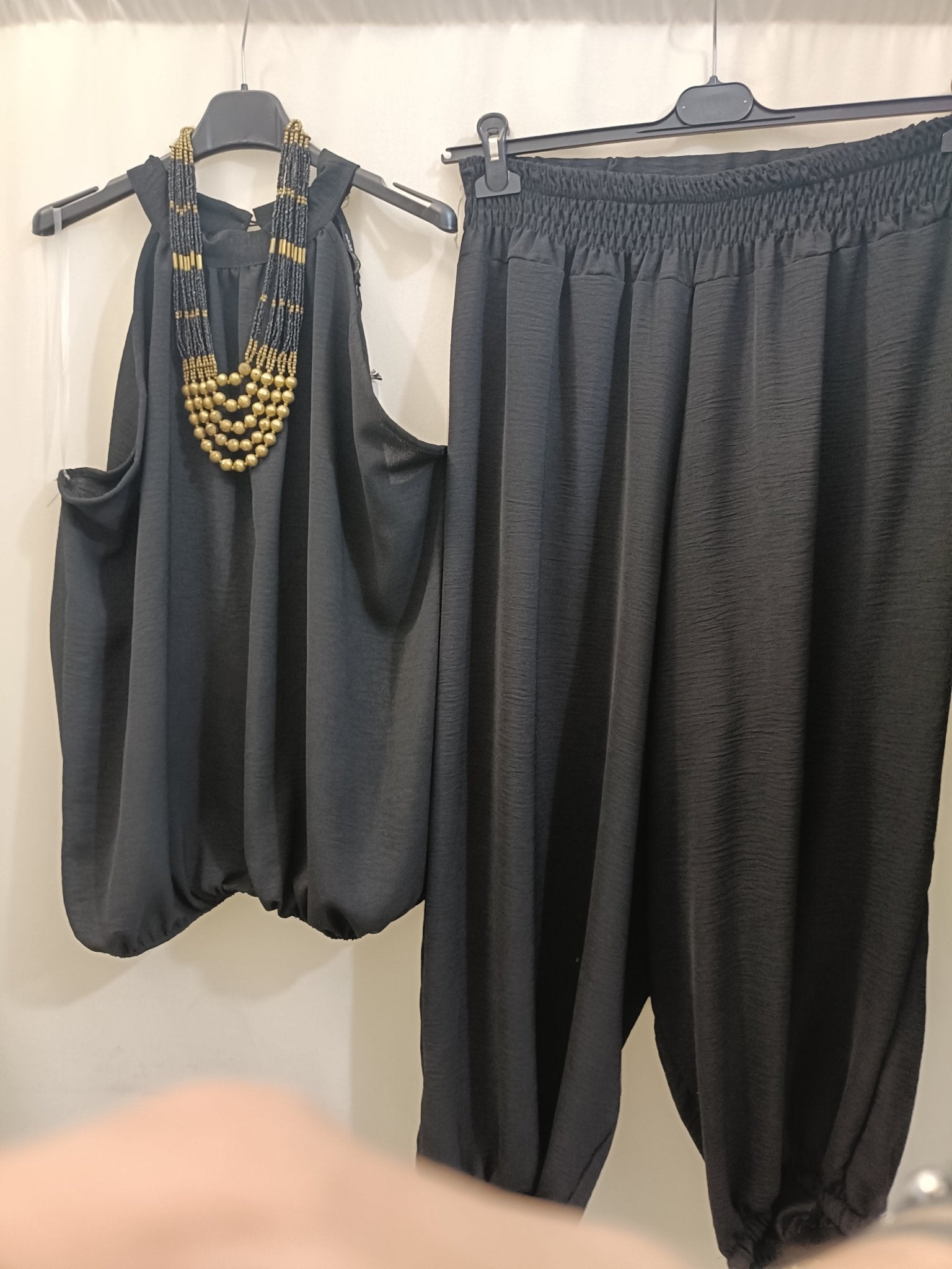Collana Cleopatra boho made in Italy multistrato oro e nero - Prima Fila Moda Curvy
