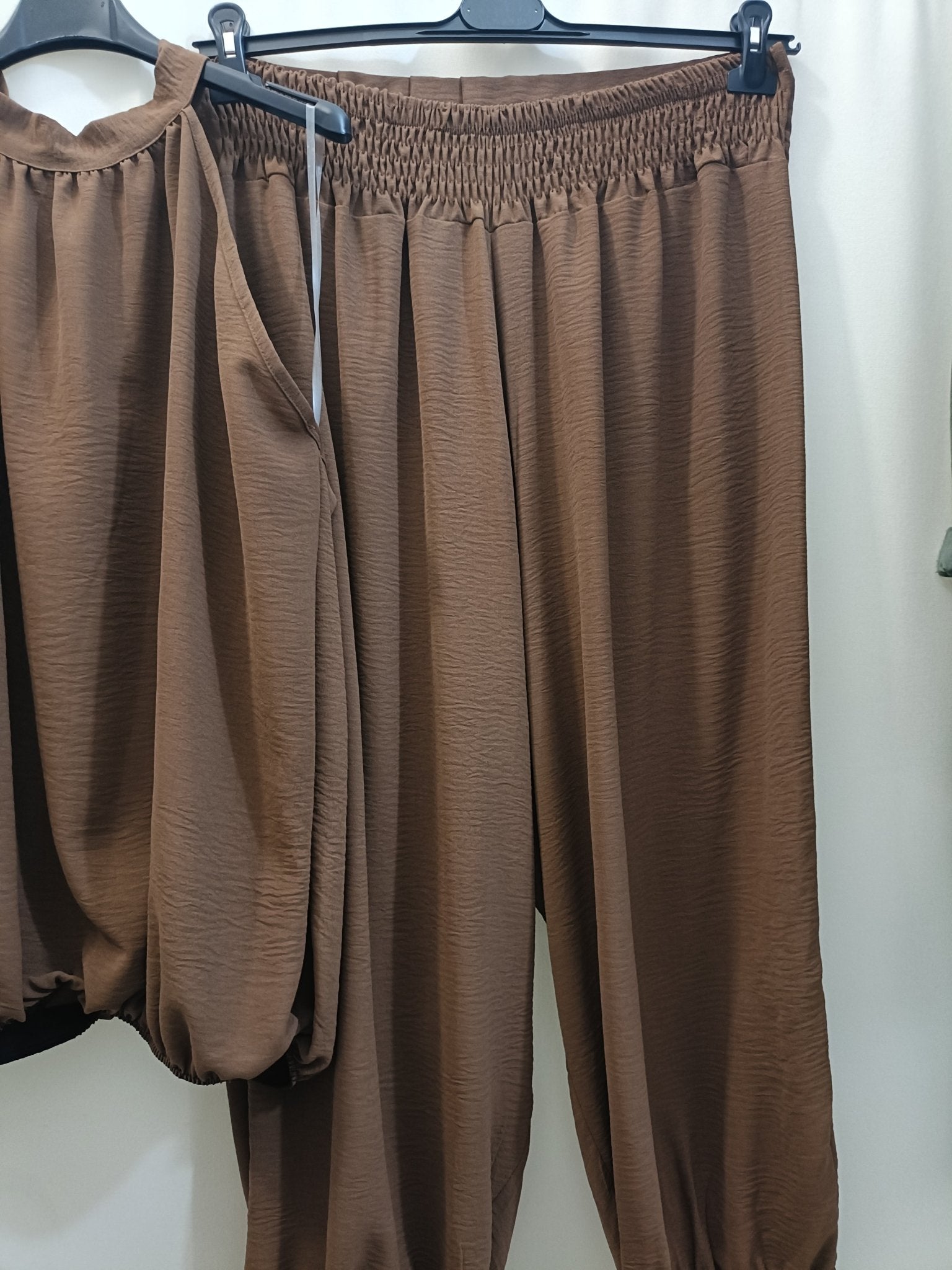Completo coordinato top e pantalone Balloon Cioccolato taglie comode XL 4XL - Prima Fila Moda Curvy