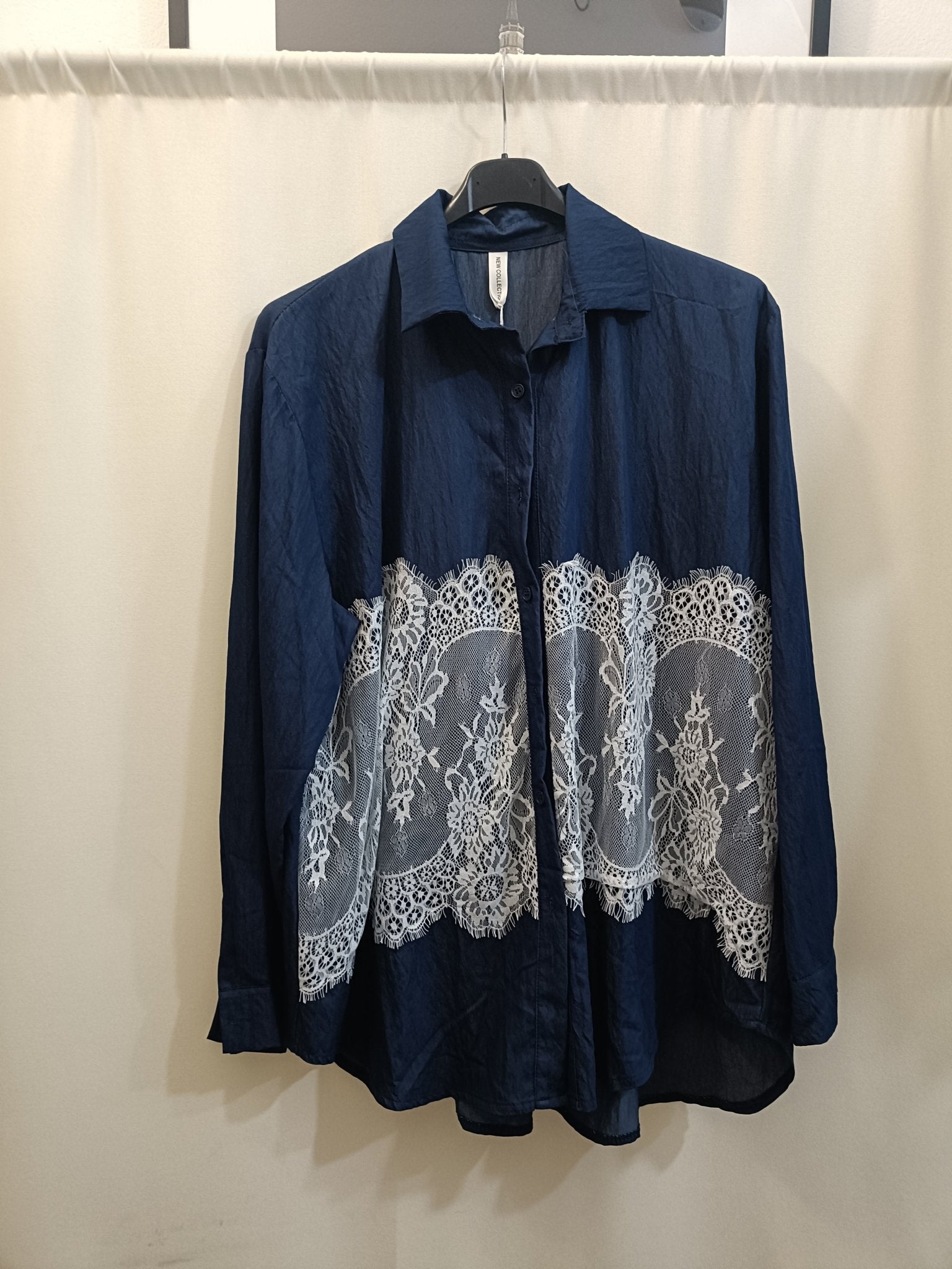 Maxi camicia leggera e fluida con macramè bianco curvy taglie comode - Prima Fila Moda Curvy