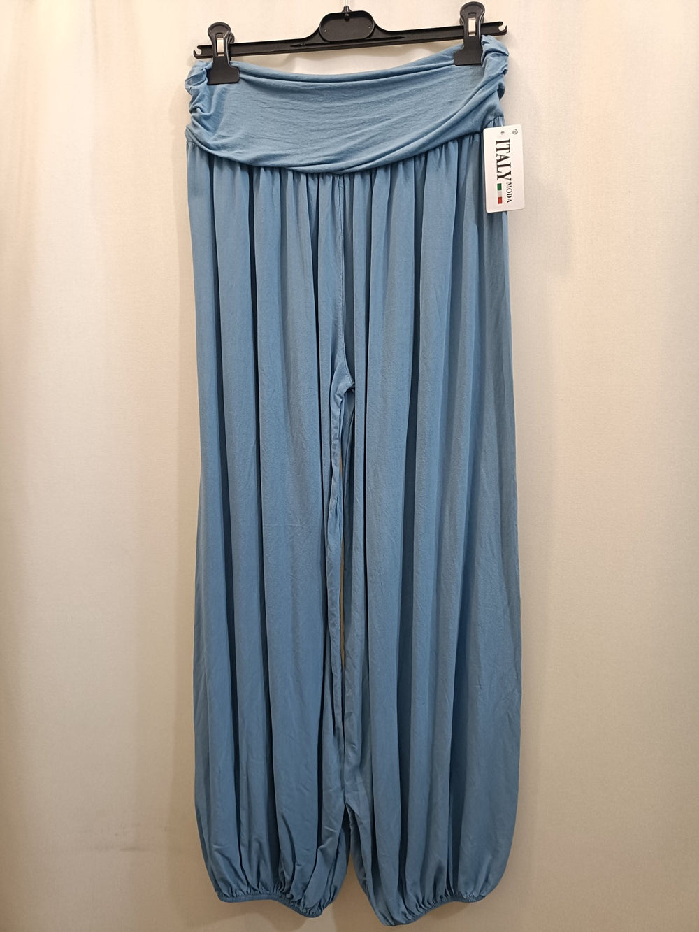 Pantalone Harem con fascia: comodo e trendy
