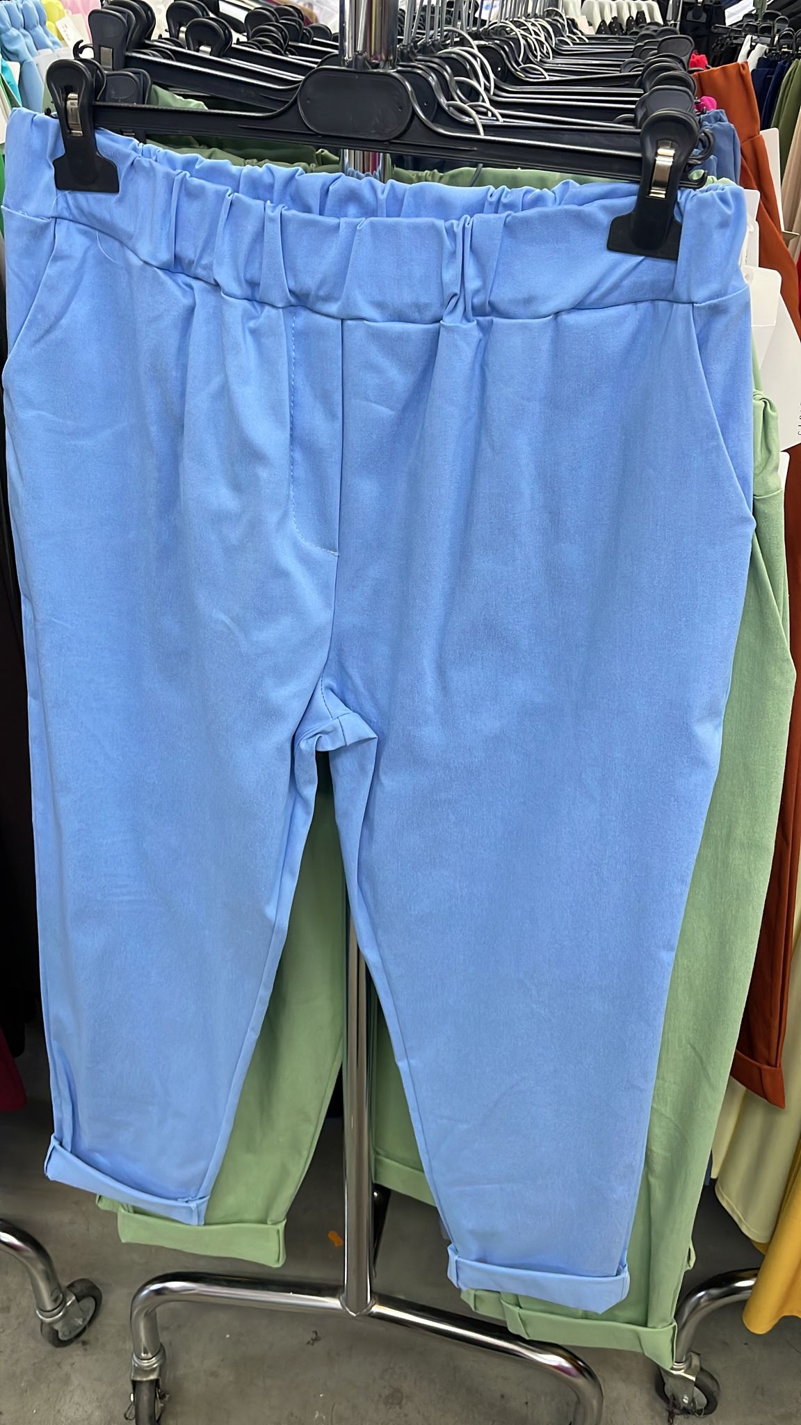 Pantaloni Jeansetto donna curvy in viscosa, vestibilità ampia, vita alta e comfort garantito - Prima Fila Moda Curvy