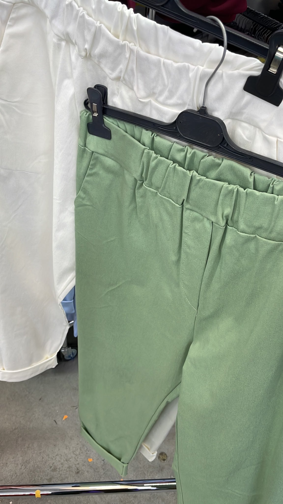Pantaloni Jeansetto donna curvy in viscosa, vestibilità ampia, vita alta e comfort garantito - Prima Fila Moda Curvy