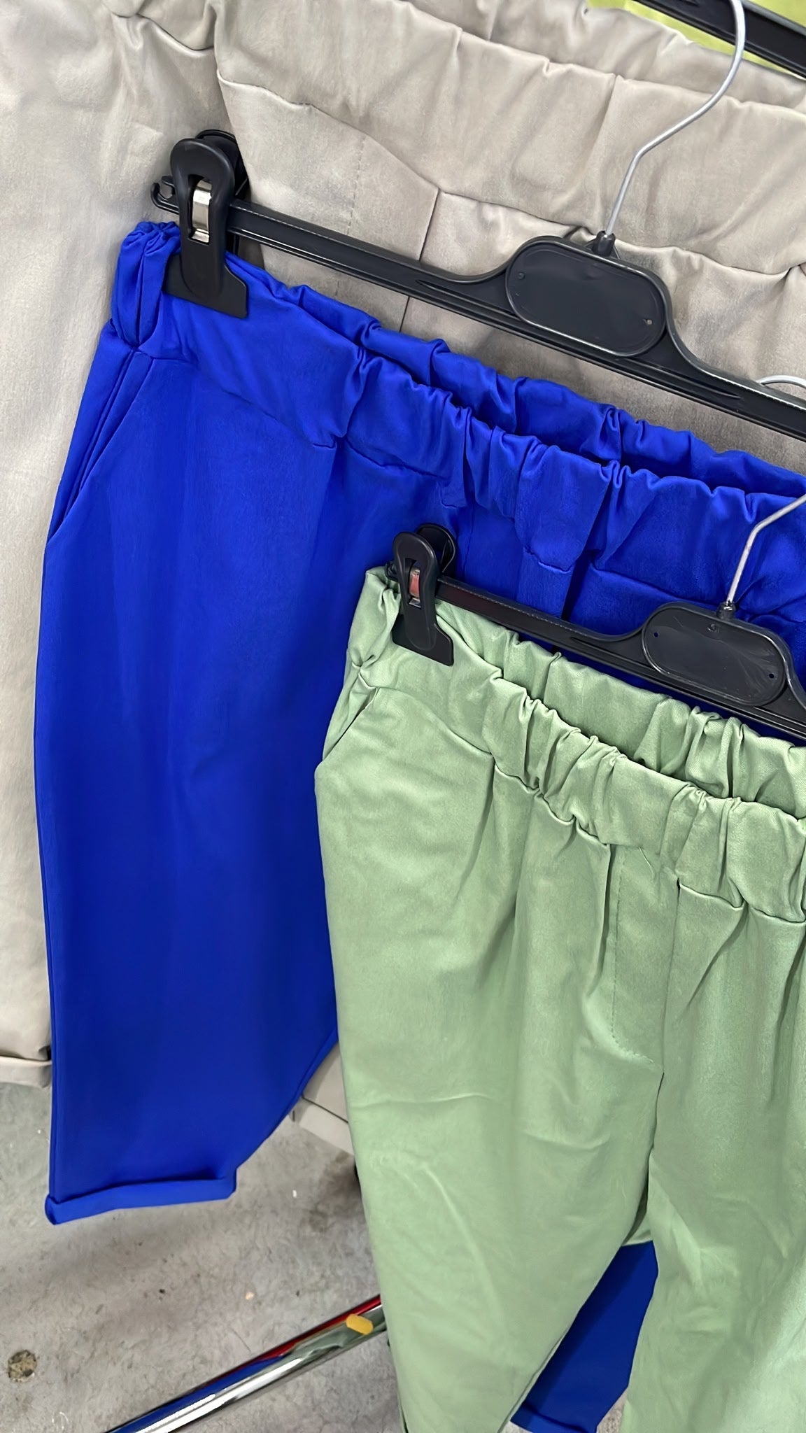 Pantaloni Jeansetto donna curvy in viscosa, vestibilità ampia, vita alta e comfort garantito - Prima Fila Moda Curvy