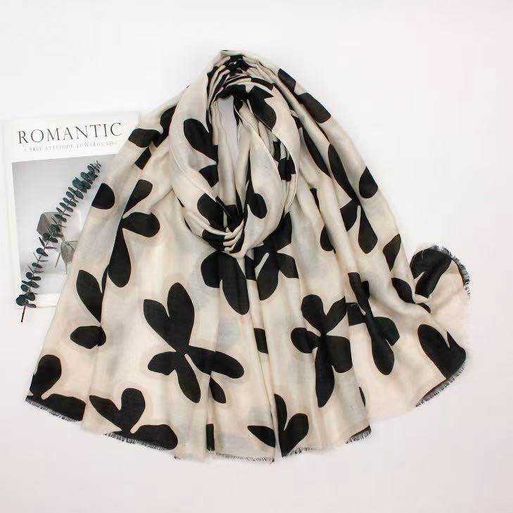 Calendario dell'Avvento Moda Curvy (set 24 pezzi)