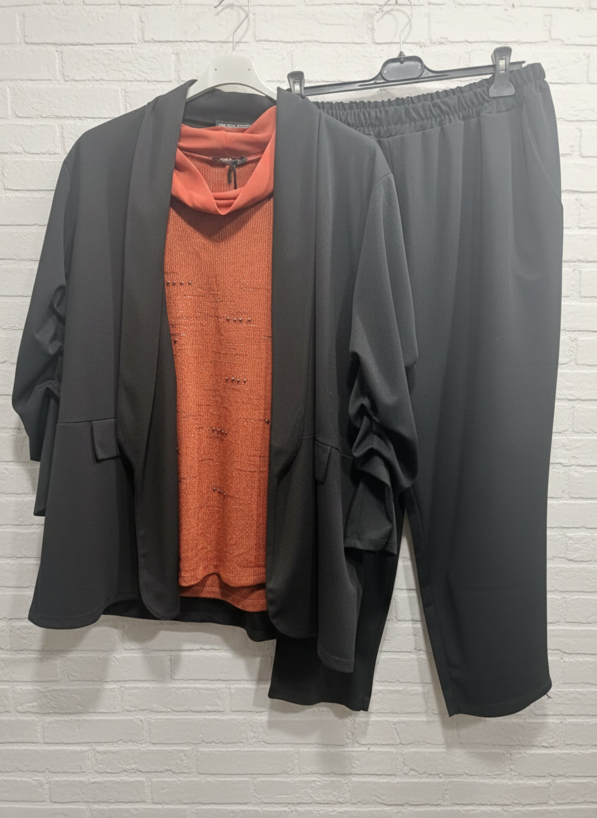 Set completo manica arricciata maglia collo chiffon borchie e strass