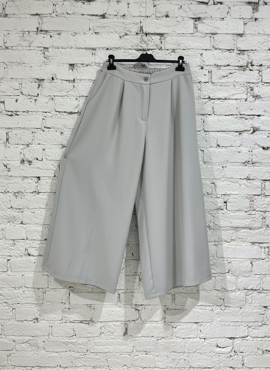Maxi pantalone gamba ampia