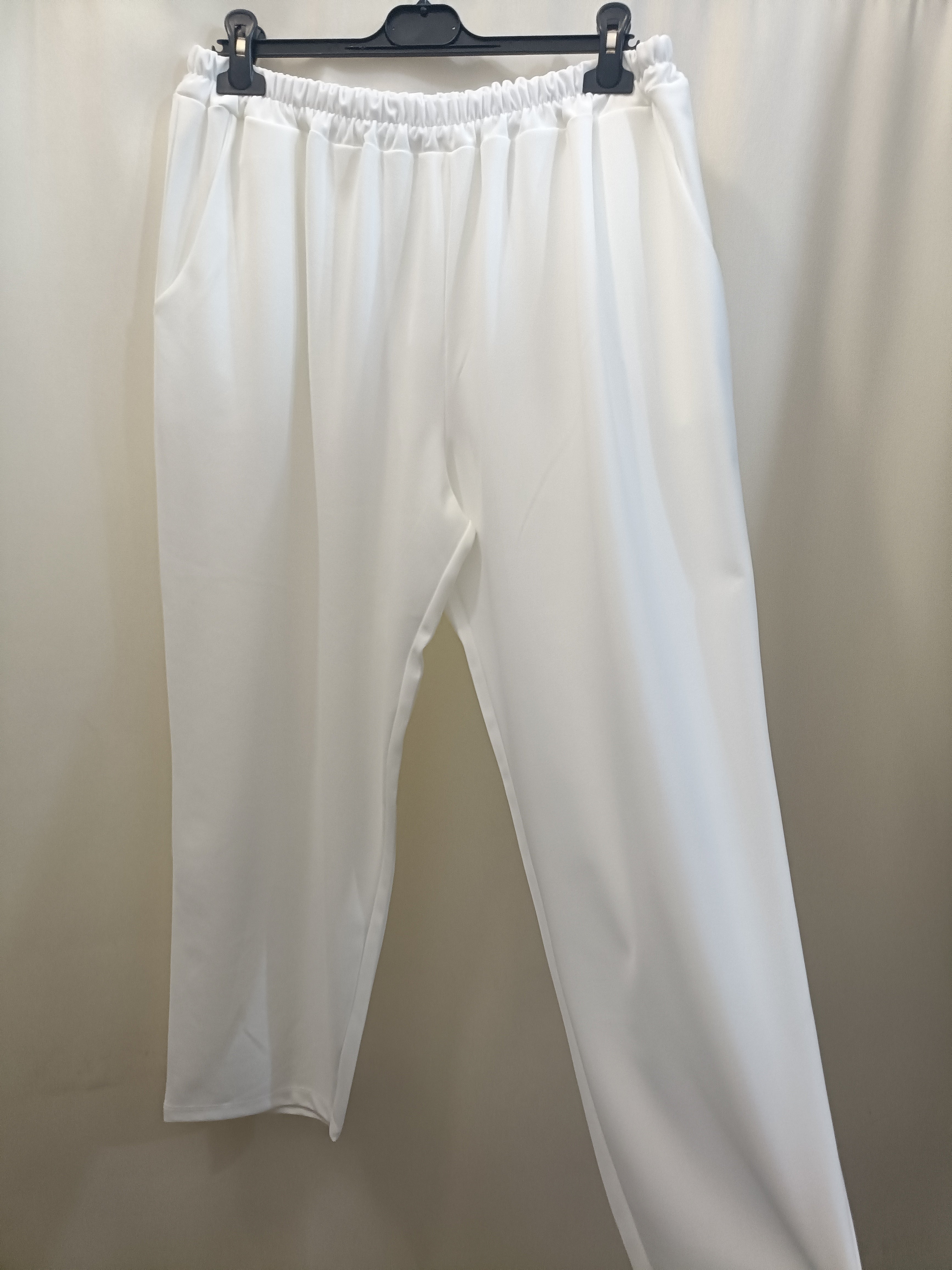 Pantalone da tailleur con tasche