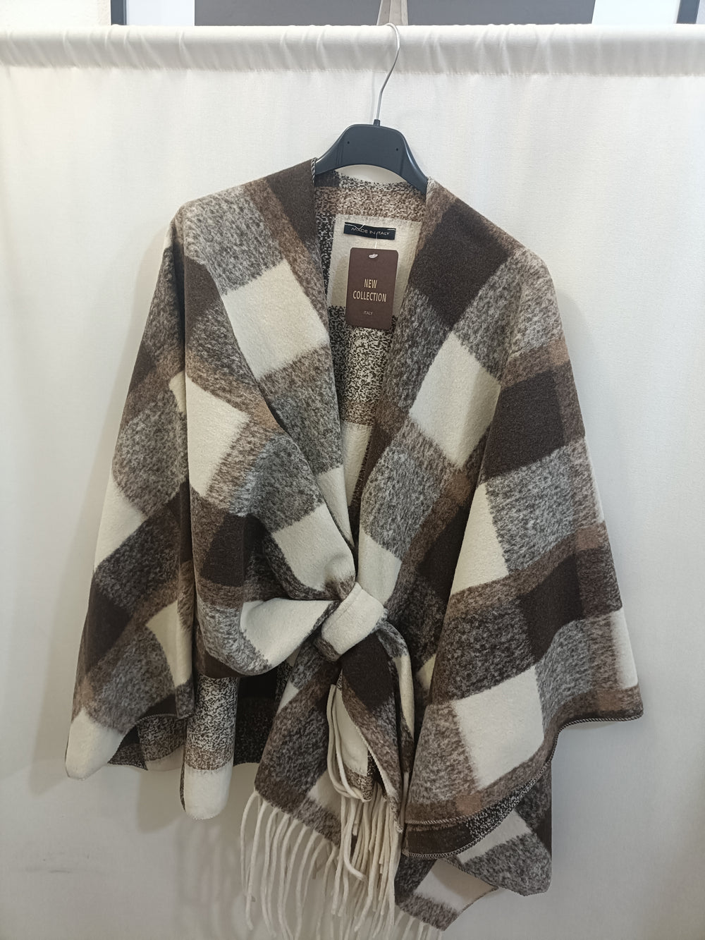 Mantella cappotto con frange