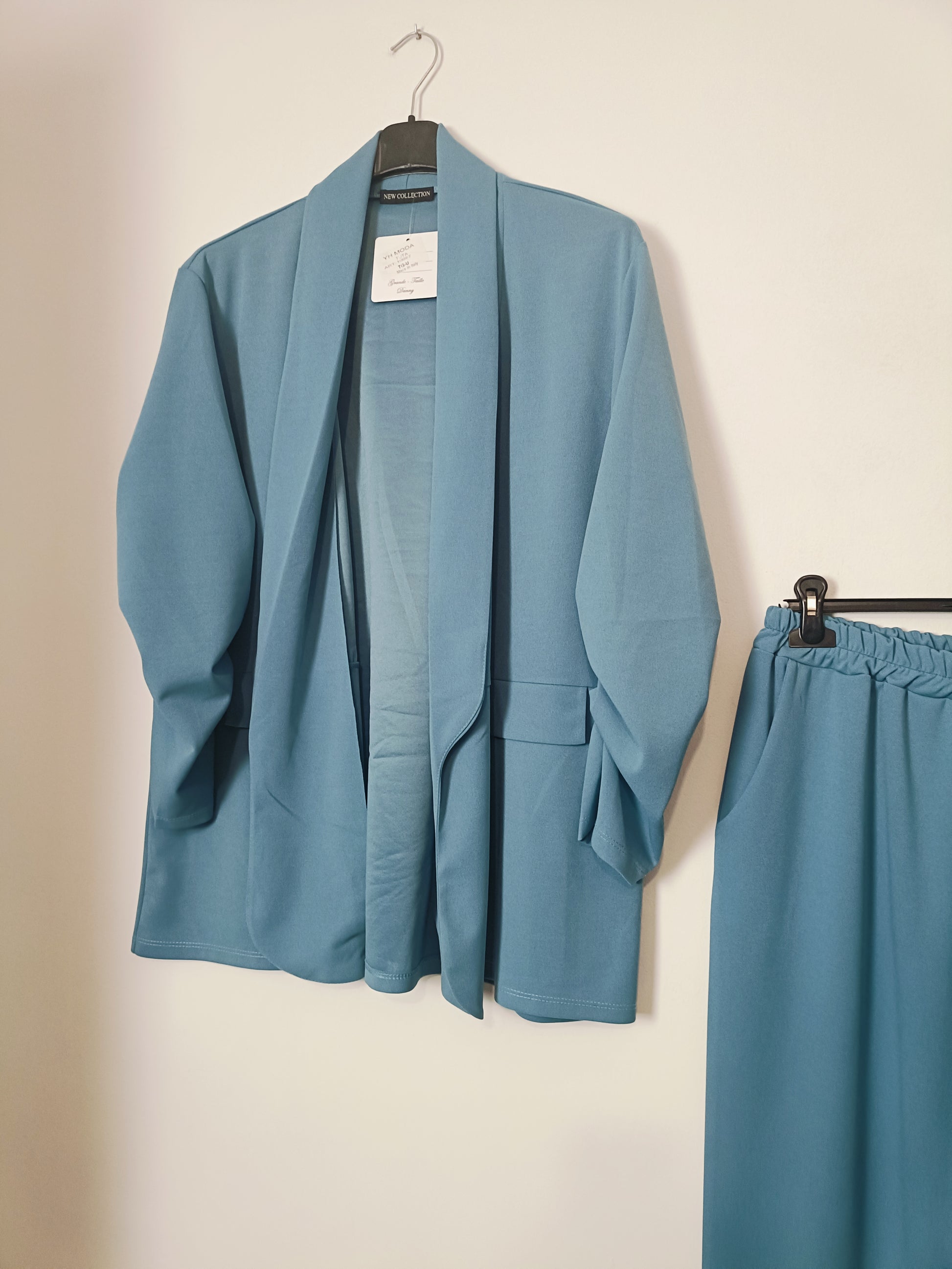 Tailleur Curvy azzurro