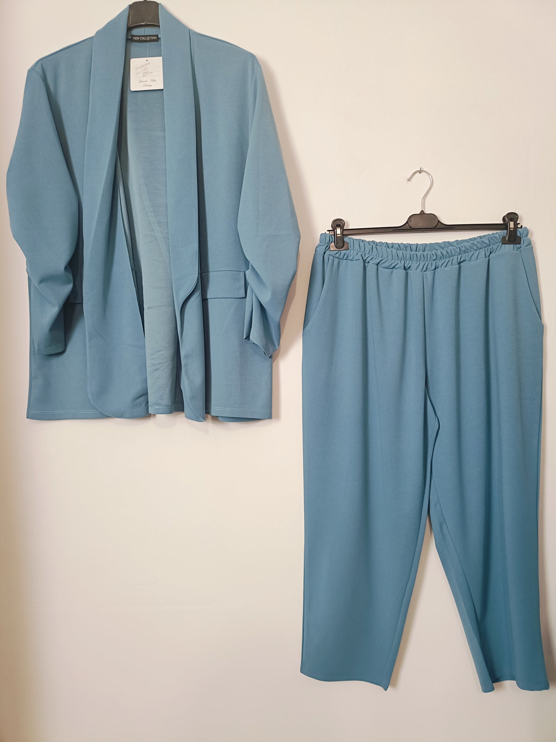 Tailleur Curvy azzurro