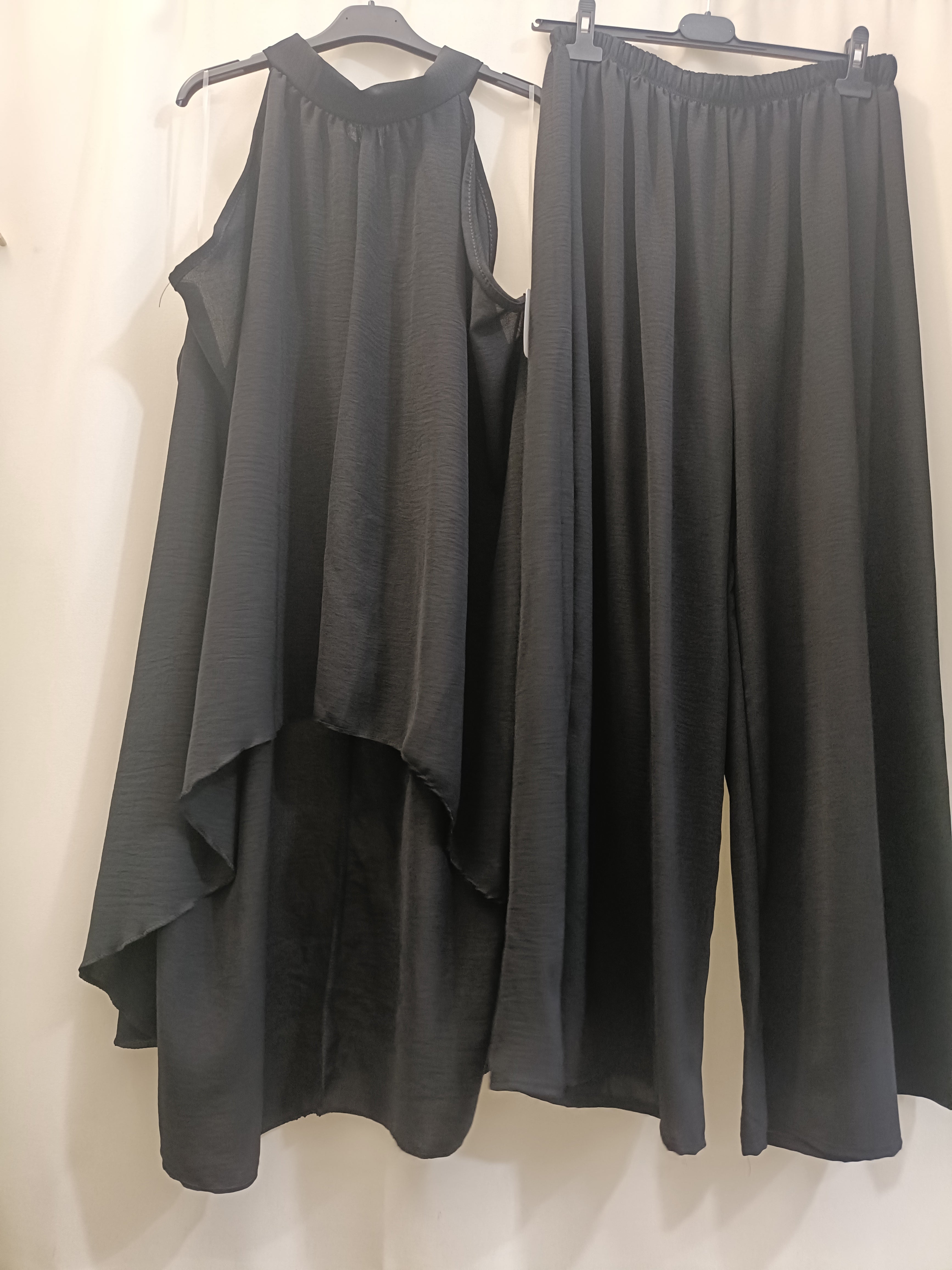 Coordinato nero con fiocco curvy taglie comode