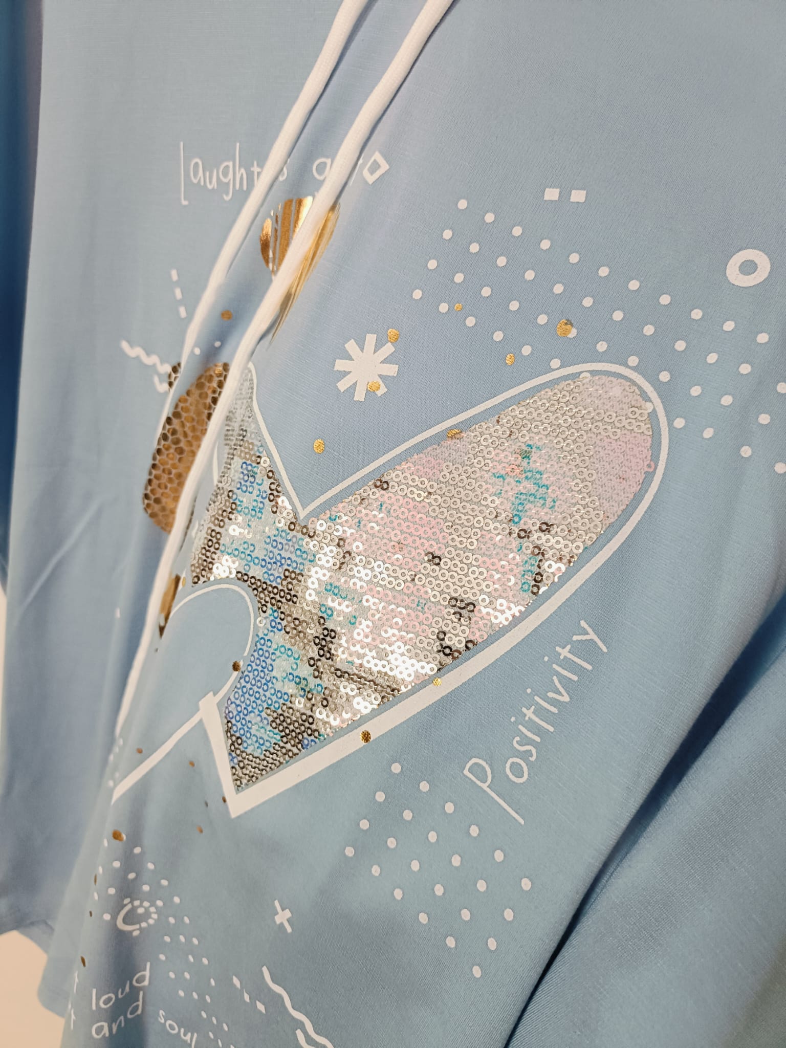T-shirt cuore glitter azzurra