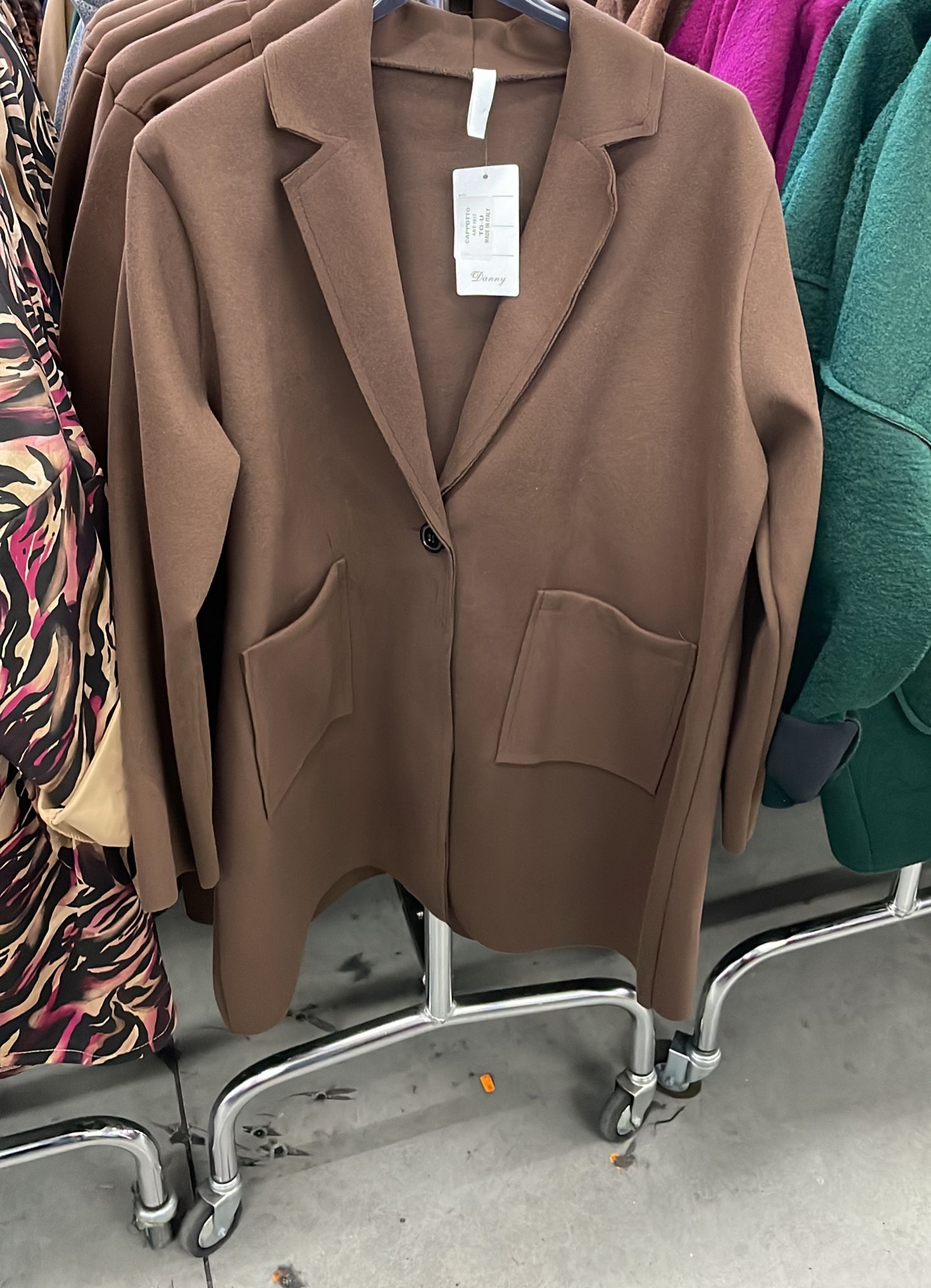 Cappotto corto curvy