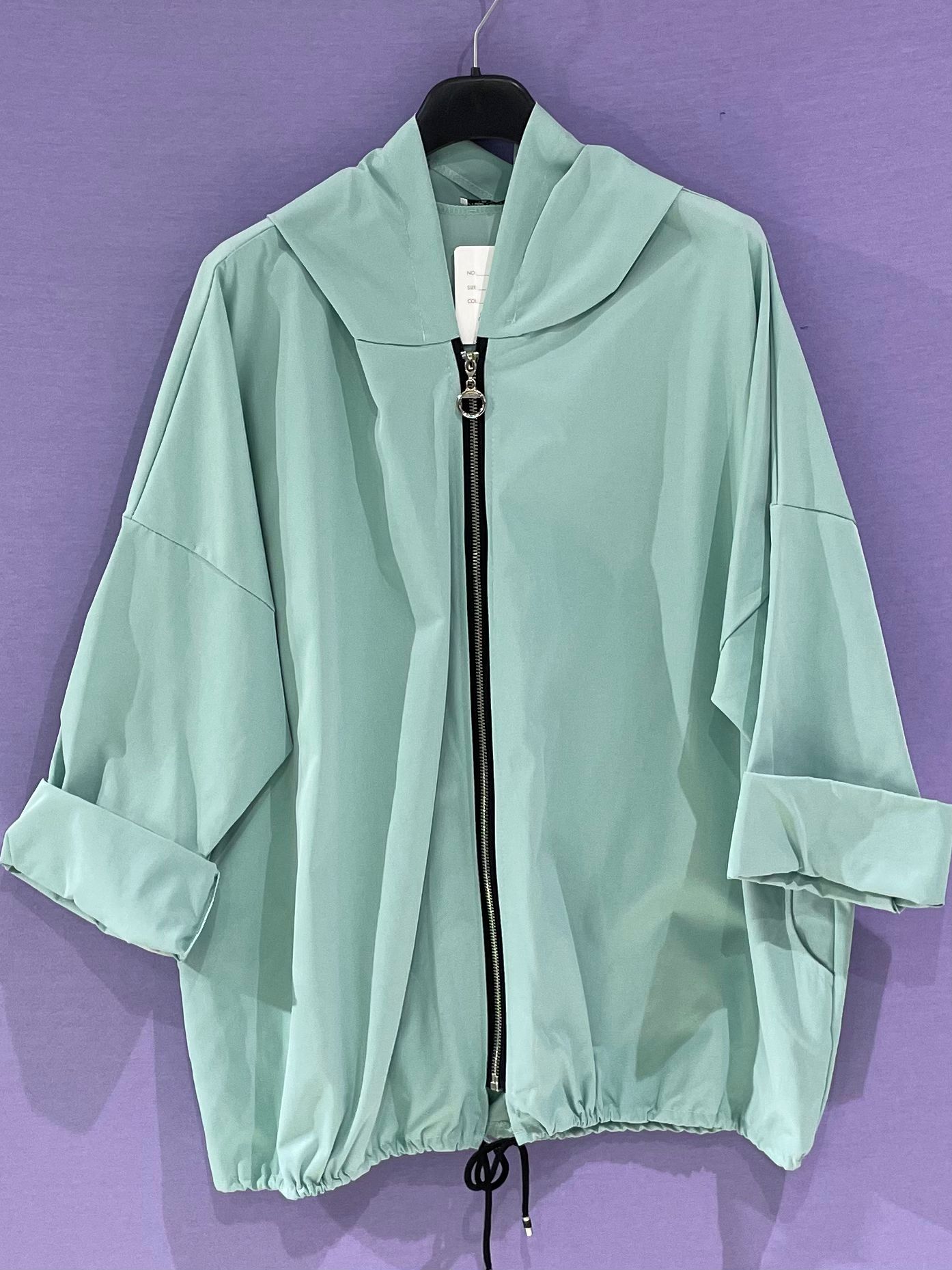 Impermeabile con cappuccio curvy