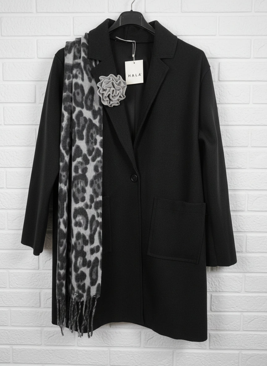 Set cappotto sciarpa e spilla in lana cotta