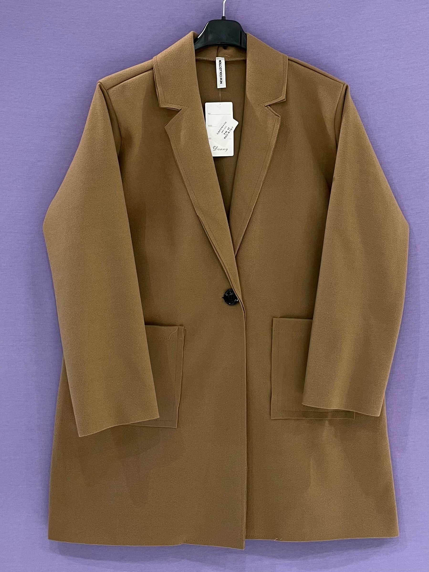 Cappotto corto curvy