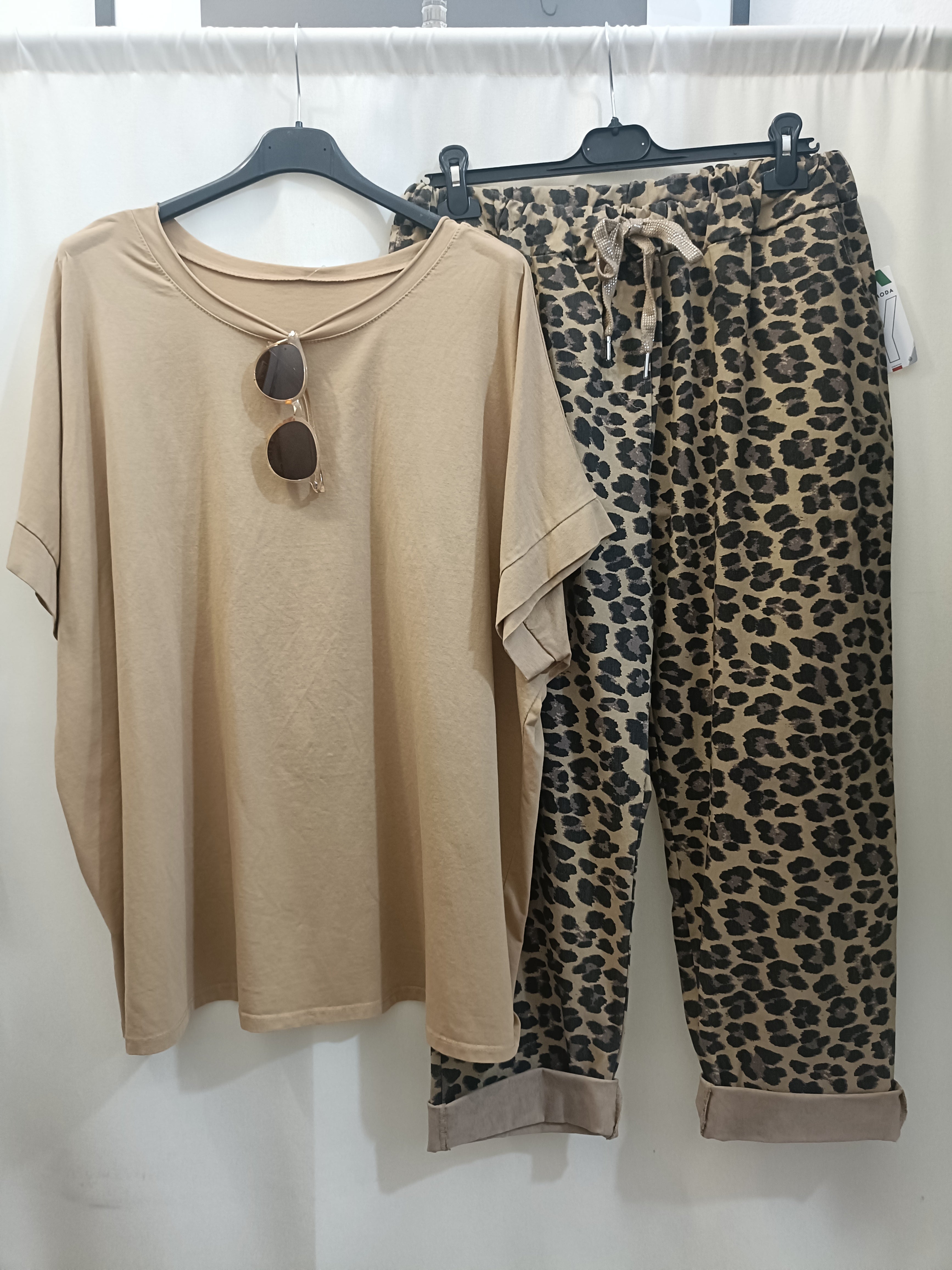 T-shirt curvy taglio morbido scollo tondo 95% cotone