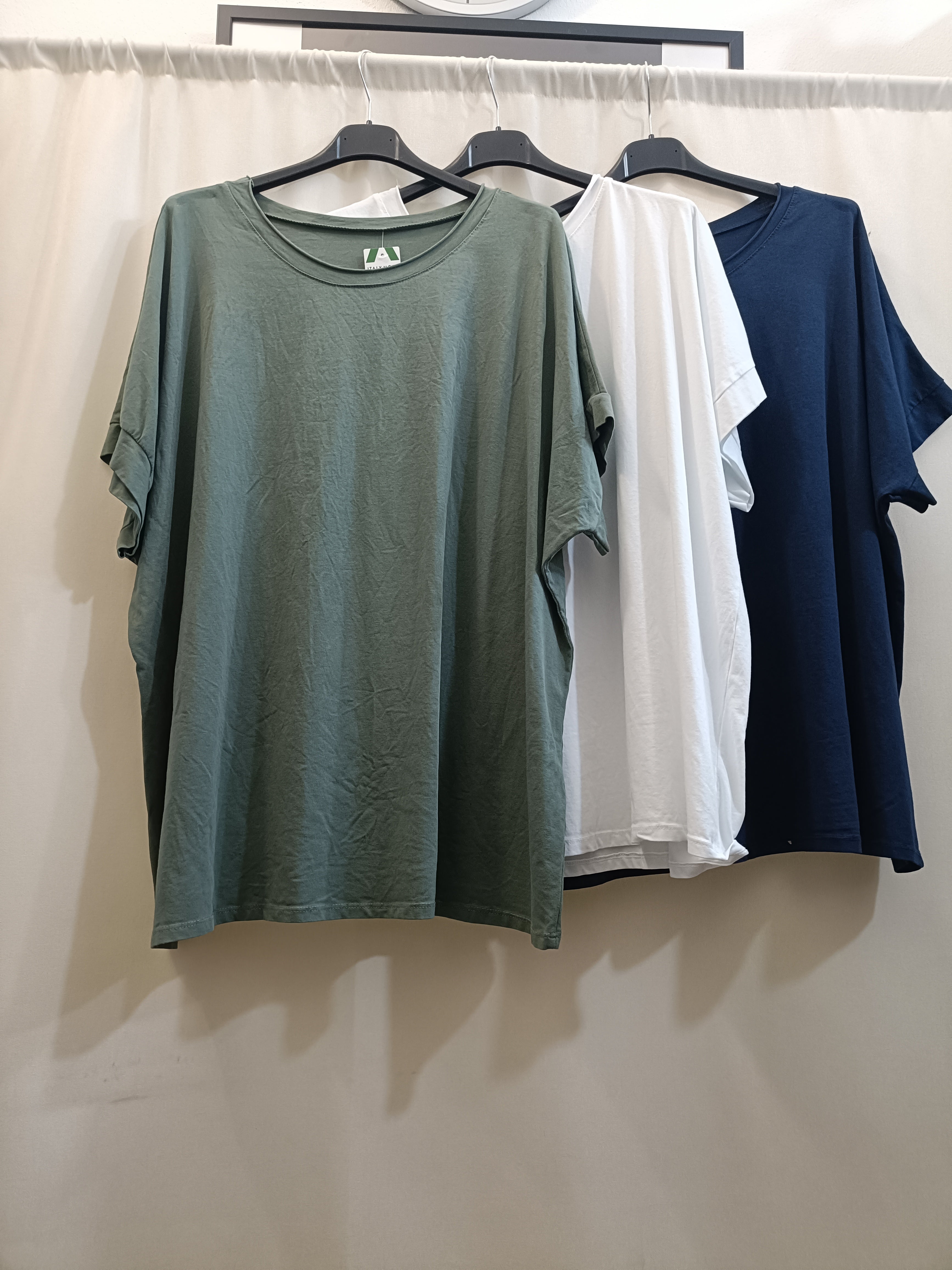 T-shirt curvy taglio morbido scollo tondo