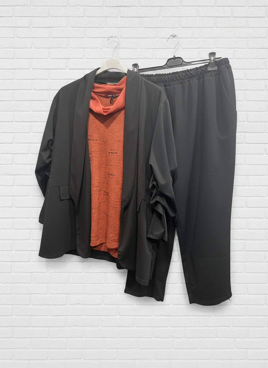 Set completo manica arricciata maglia collo chiffon borchie e strass