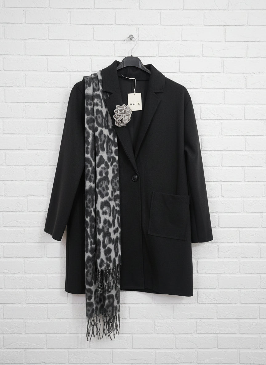 Set cappotto sciarpa e spilla in lana cotta