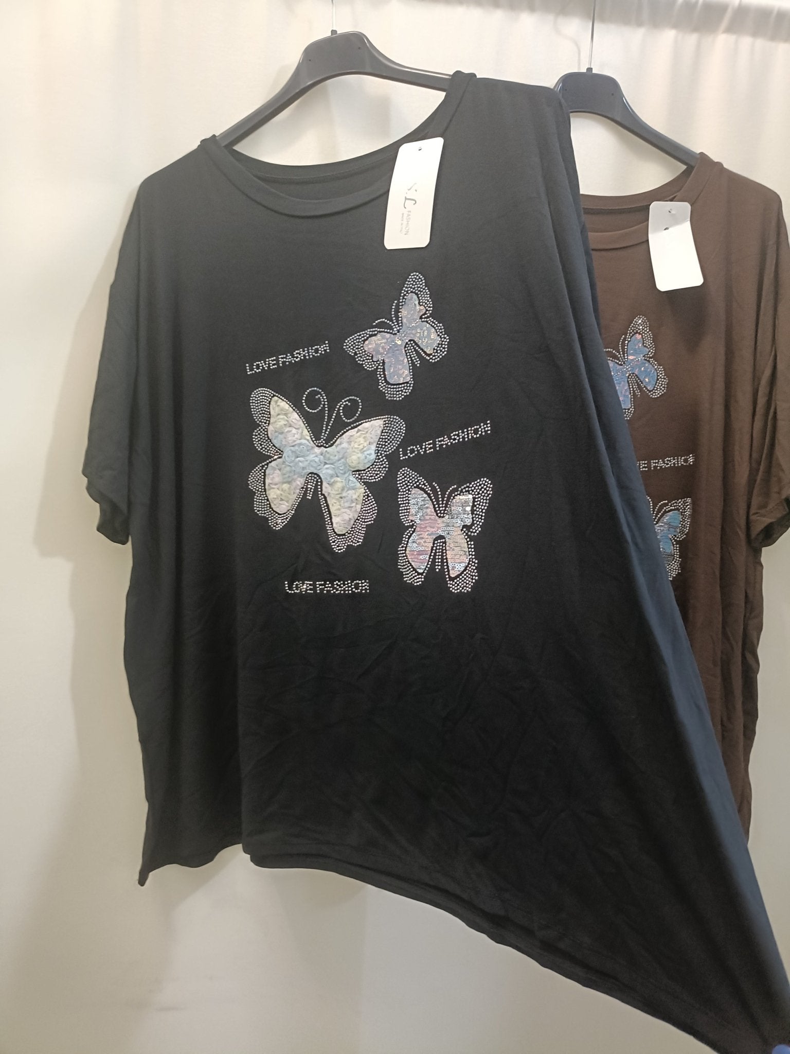 T-shirt farfalle Maxi in viscosa vestibilità oversize XL 5XL - Prima Fila Moda Curvy